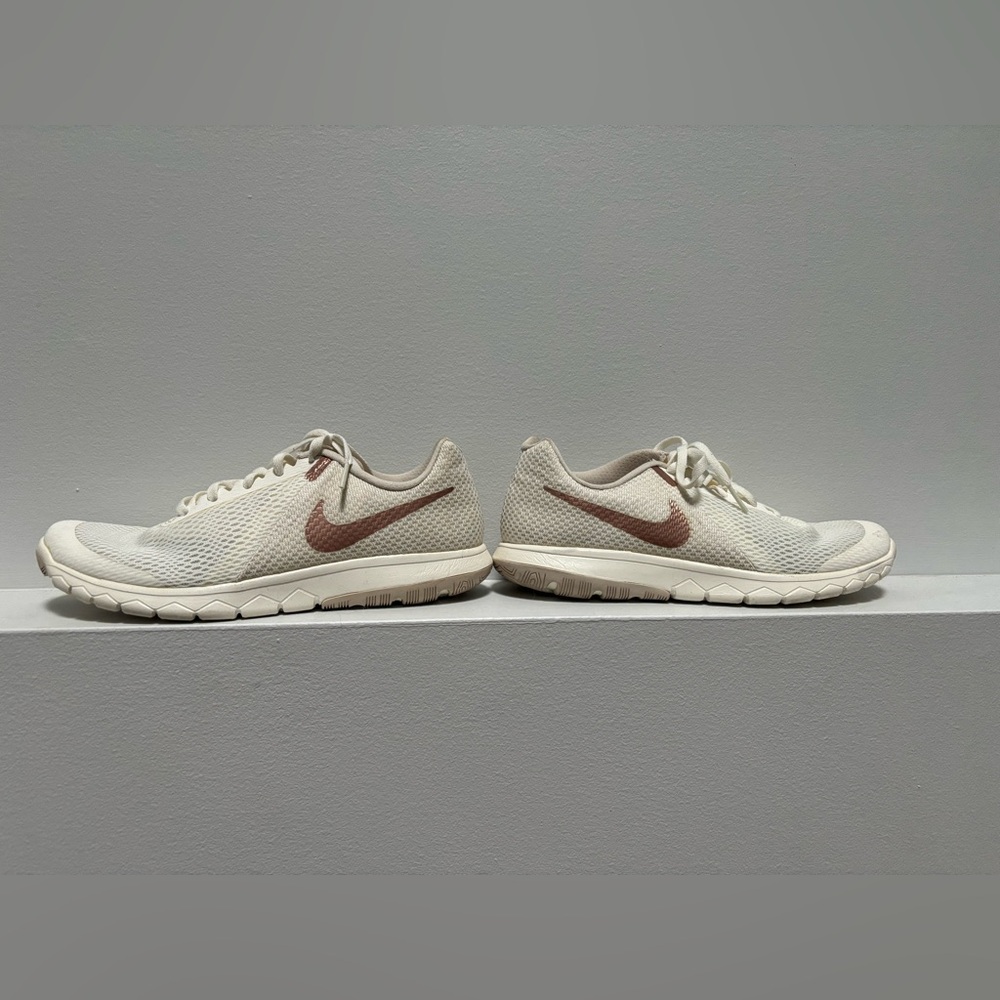 Women’s Nike Tanjun size 9.5